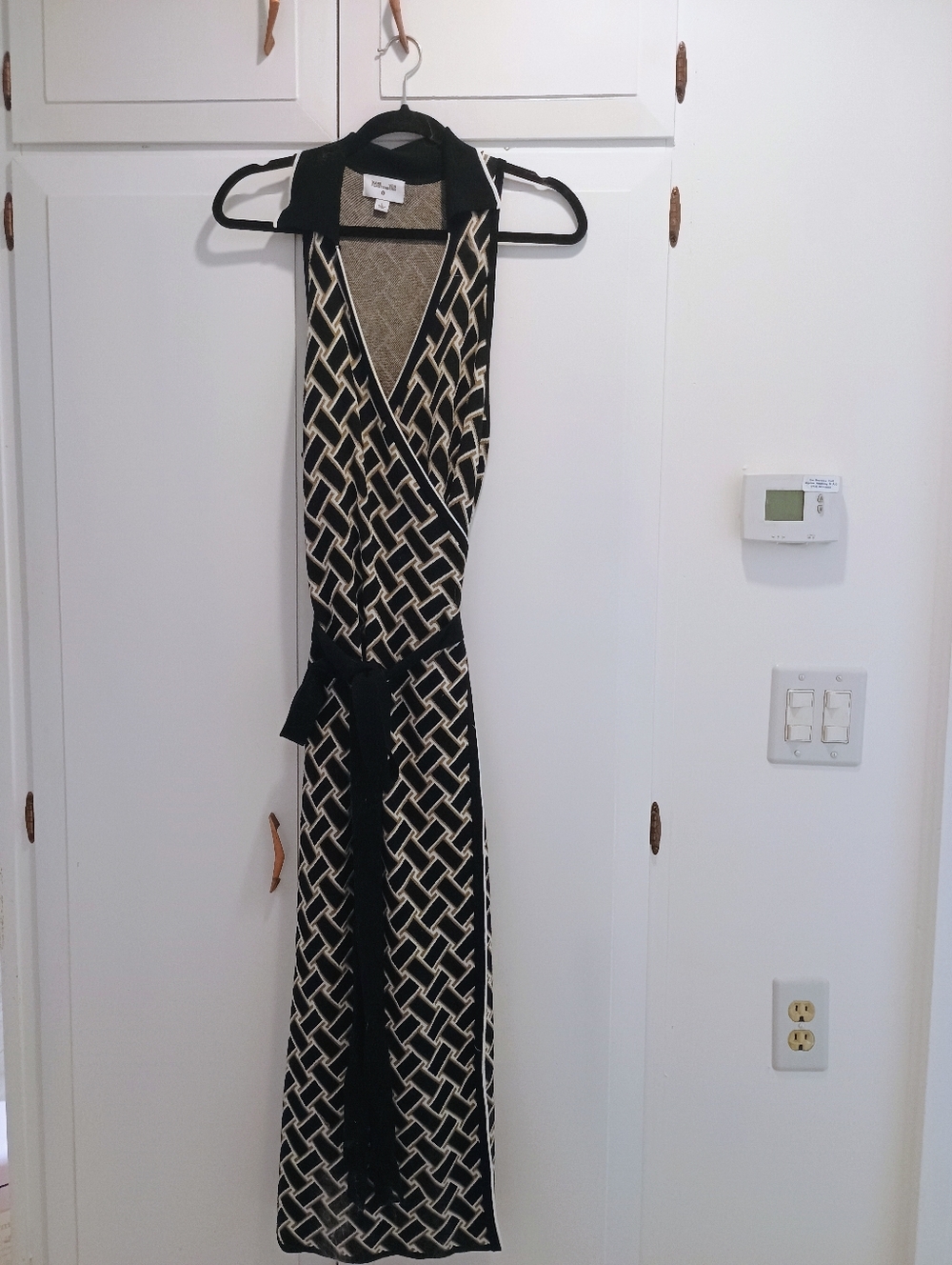 DVF Knit Sleeveless Black Geometric Wrap Dress